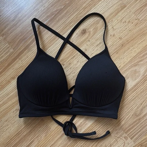Black Strappy Bralette - Picture 1 of 9